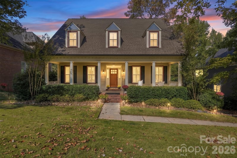 223 N Brackenbury Lane, Charlotte, NC - 4 beds, 3.5 baths, 3,006 sqft - $775,000
