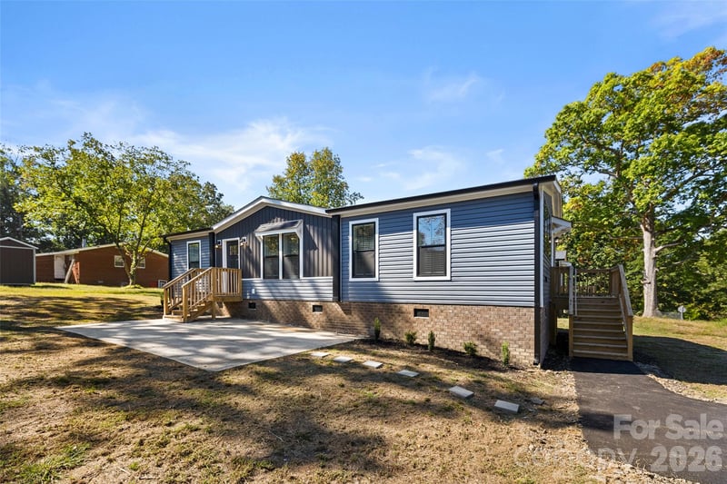 1105 Marion Street, Lancaster, SC - 3 beds, 2 baths, 1,302 sqft - $225,000
