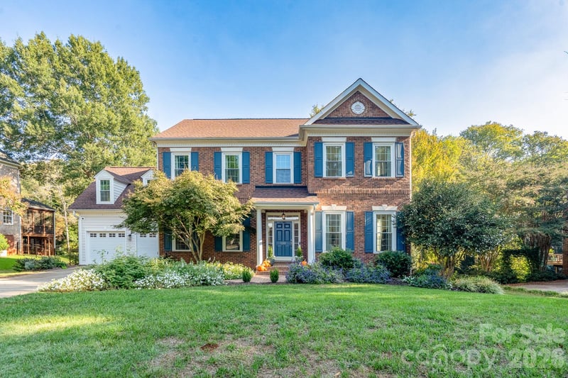1201 Beckford Glen Drive, Waxhaw, NC - 4 beds, 2.5 baths, 3,240 sqft - $849,900