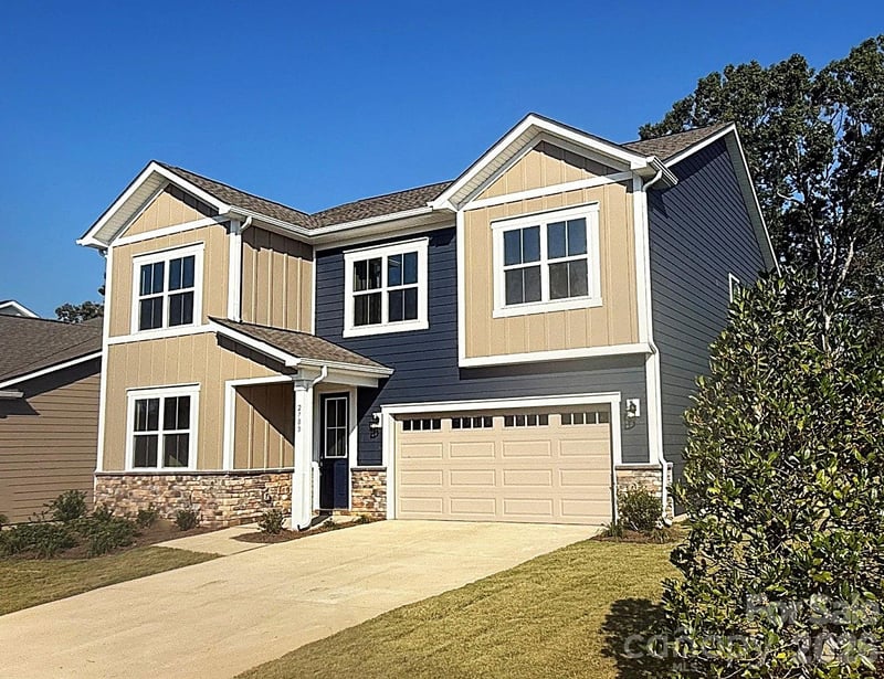 2700 Phoenix Court, Gastonia, NC - 5 beds, 3 baths, 2,568 sqft - $399,990