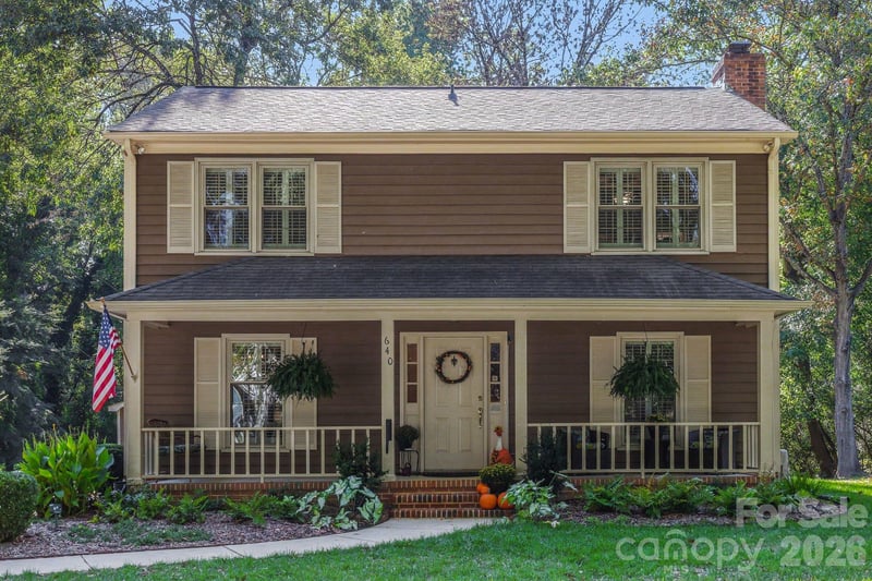 640 Heather Lane, Charlotte, NC - 3 beds, 2.5 baths, 1,570 sqft - $750,000