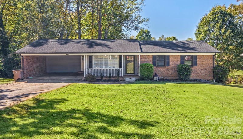 805 Waters Street, Shelby, NC - 3 beds, 2 baths, 2,126 sqft - $275,000