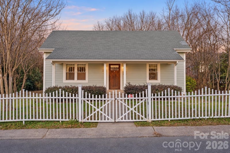 2815 N Myers Street, Charlotte, NC - 2 beds, 1 bath, 1,313 sqft - $499,900