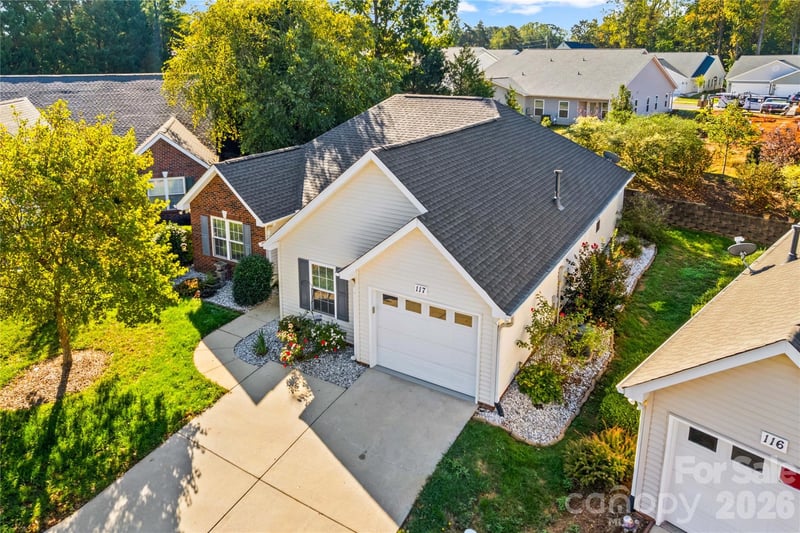 117 Abbotswood Place, Mooresville, NC - 2 beds, 2 baths, 1,511 sqft - $375,000
