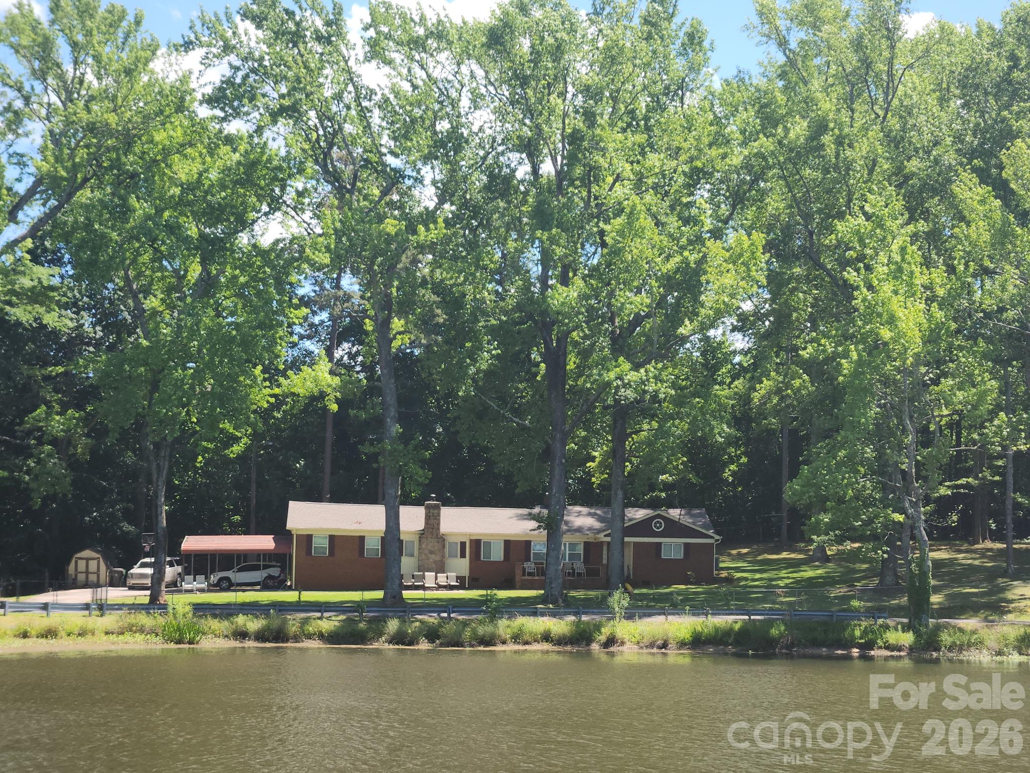 5118 Crestland Ave, Charlotte, NC 28269. property listing photo