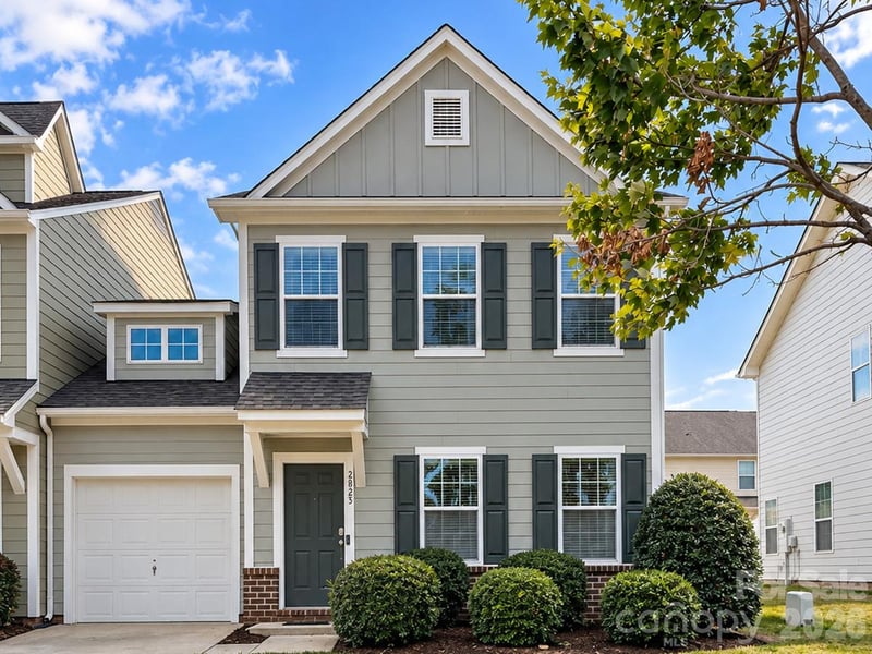 2825 Hopeton Court, Monroe, NC - 3 beds, 2.5 baths, 2,140 sqft - $329,000