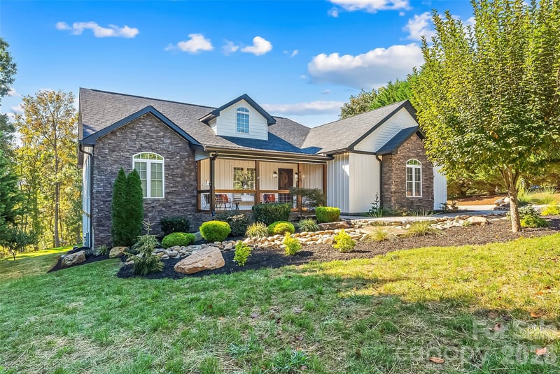 410 Timberland Drive, Marion, NC - 3 beds, 3 baths, 2,914 sqft - $624,900