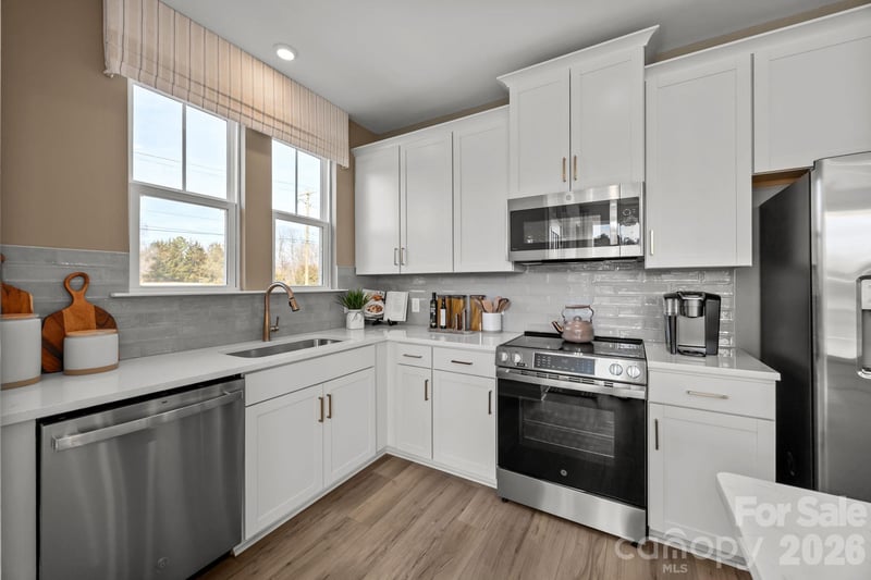 9225 Bella Ricci Place Apt 51, Charlotte, NC - 3 beds, 2.5 baths, 1,575 sqft - $315,900