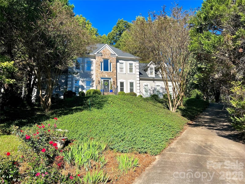 861 Kings Crossing Drive, Concord, NC - 4 beds, 3.5 baths, 3,230 sqft - $695,000