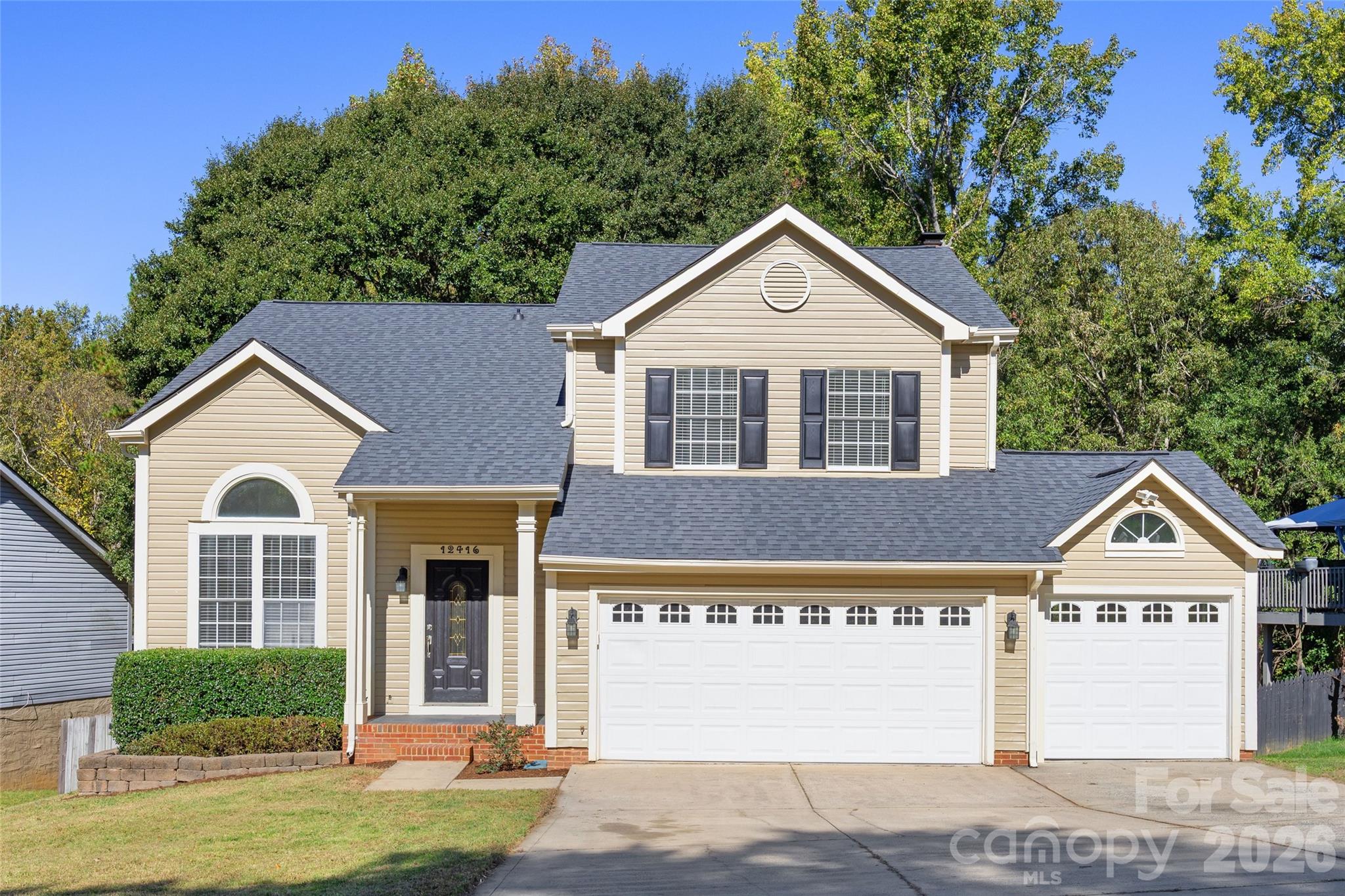 12416 Woodside Falls Rd, Pineville, NC 28134. property listing photo