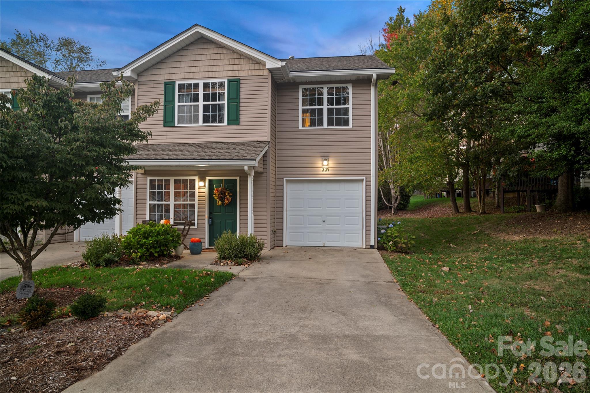 309 Wiltshire Cir, Fletcher, NC 28732. property listing photo