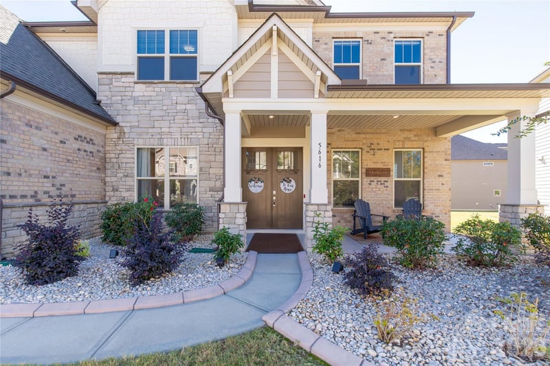 5616 Regal Way, Fort Mill, SC - 5 beds, 4 baths, 4,058 sqft - $830,000