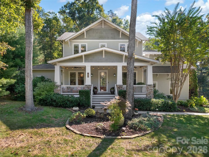 302 Yellowood Lane, Asheville, NC - 4 beds, 3.5 baths, 3,122 sqft - $1,125,000