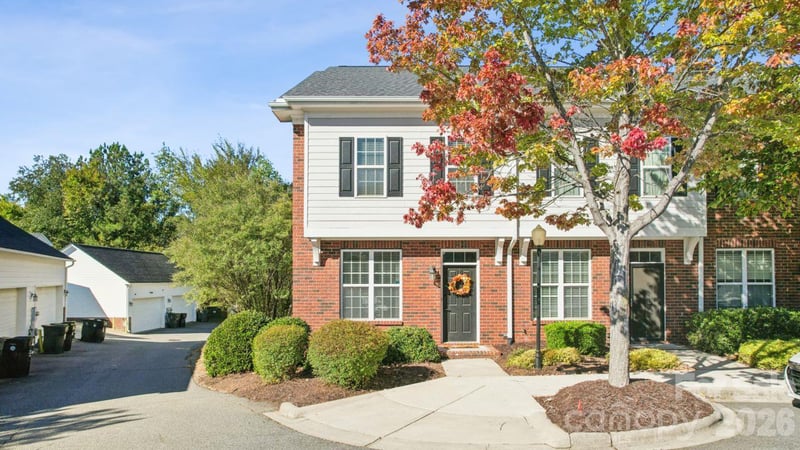 363 Beacon Street, Concord, NC - 3 beds, 2.5 baths, 1,570 sqft - $369,000
