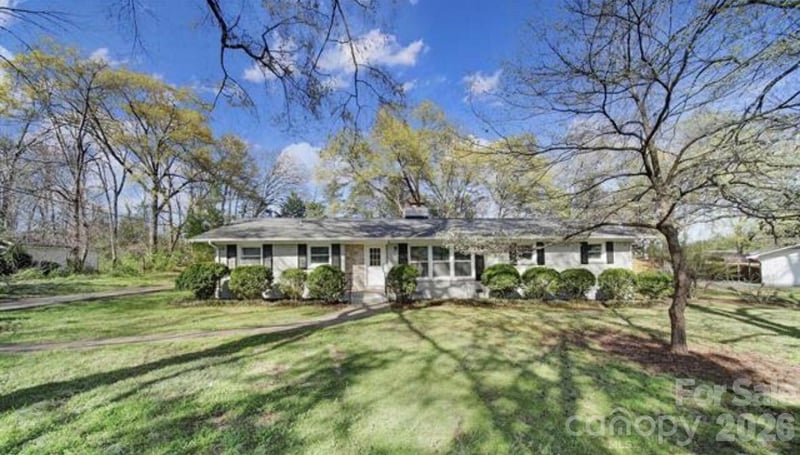 519 Amon Lane, Pineville, NC - 3 beds, 2 baths, 1,671 sqft - $425,000