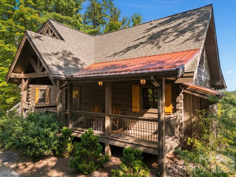1016 Horizon Trail, Nebo, NC - 3 beds, 3.5 baths, 2,817 sqft - $699,000
