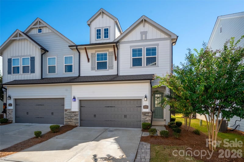 11207 Cobb Creek Court, Charlotte, NC - 4 beds, 2.5 baths, 2,451 sqft - $689,000
