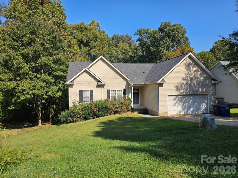 121 Loram Road, Troutman, NC - 3 beds, 2 baths, 1,400 sqft - $309,900