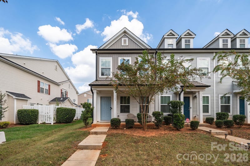 1157 Triece Lane, Charlotte, NC - 2 beds, 2.5 baths, 1,280 sqft - $265,684