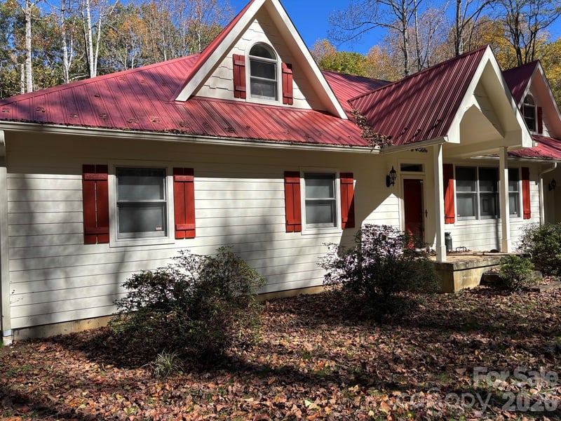 1661 Mckinney Mine Road, Spruce Pine, NC - 2 beds, 2 baths, 1,485 sqft - $585,000