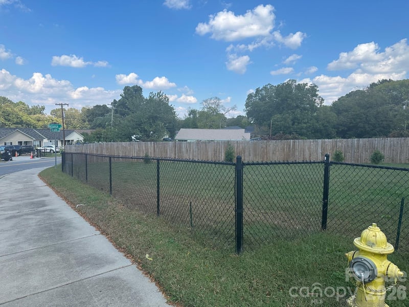821 Hoskins Road, Charlotte, NC -  - $110,000
