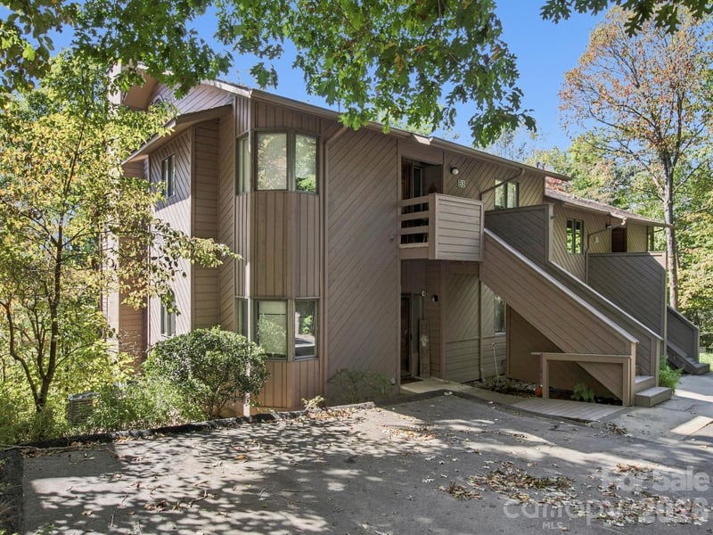305 Piney Mountain Drive B1, Asheville, NC - 2 beds, 2 baths, 1,134 sqft - $220,000