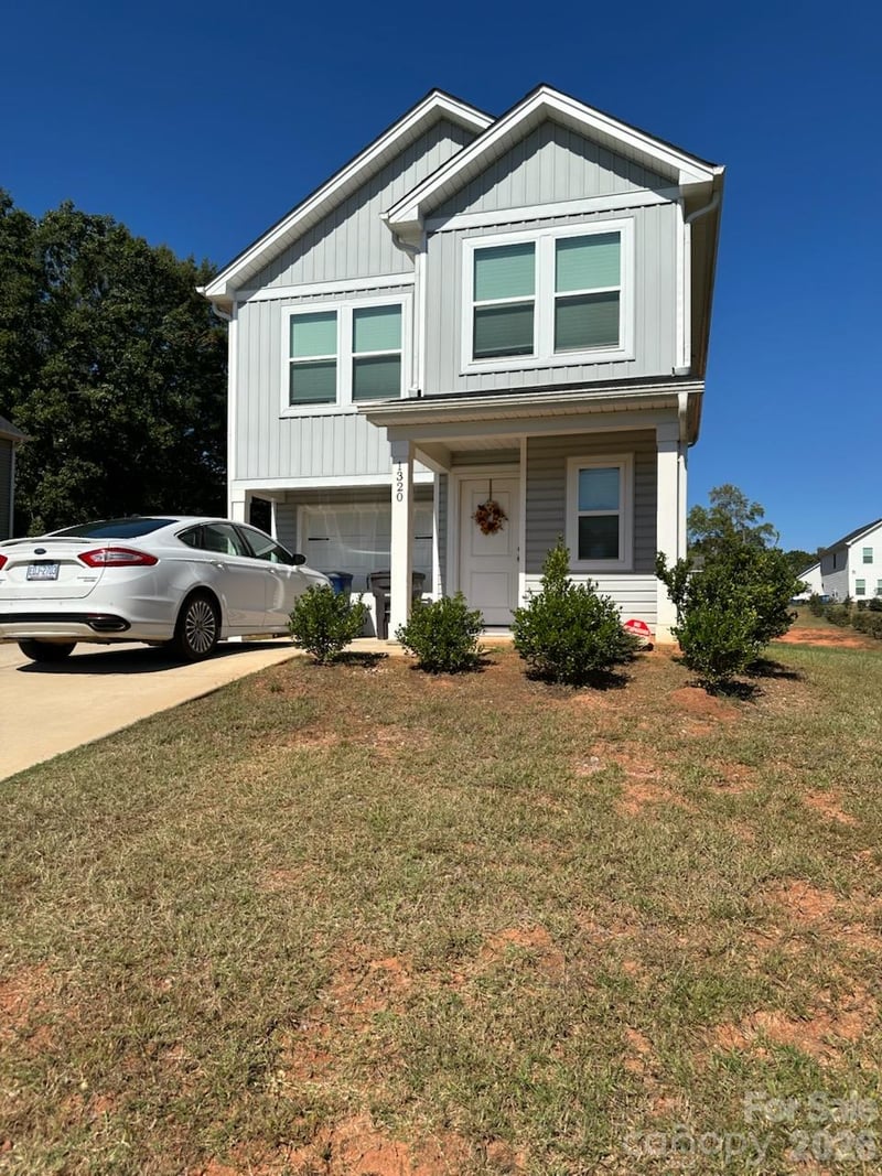 1320 Yadkin Street, Statesville, NC - 3 beds, 2 baths, 1,566 sqft - $295,000