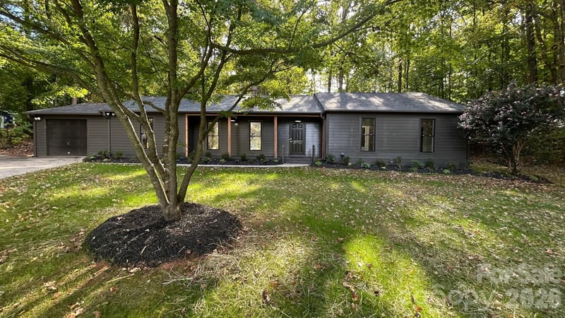8001 Saddlehorse Lane, Charlotte, NC - 3 beds, 2 baths, 1,737 sqft - $475,000
