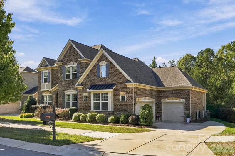 13714 Sunset Bluffs Circle, Huntersville, NC - 4 beds, 3.5 baths, 4,120 sqft - $1,095,000