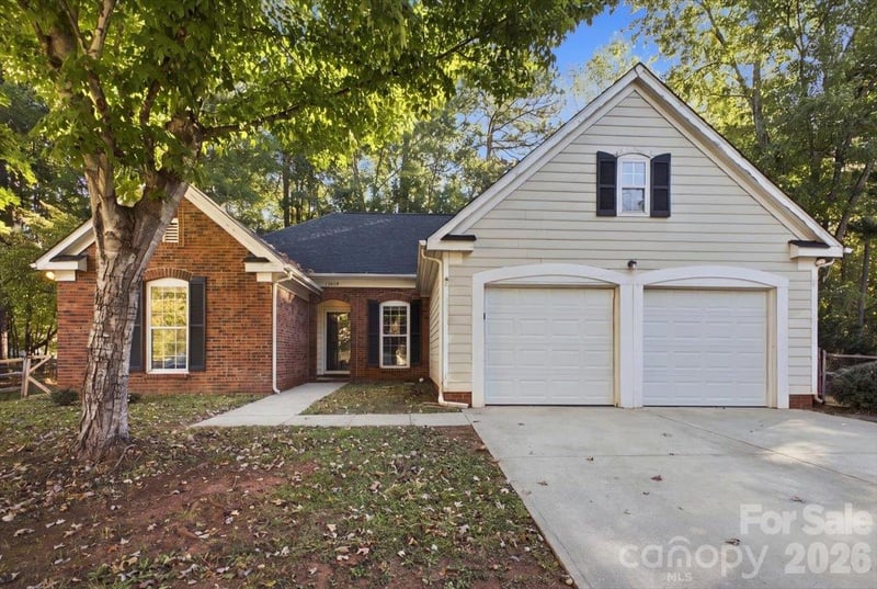 11219 Turmeric Court, Charlotte, NC - 3 beds, 2 baths, 1,642 sqft - $309,000