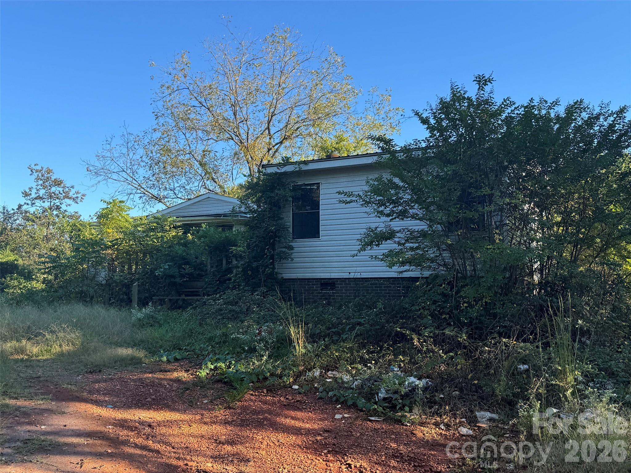 135 Buccaneer Cir, Salisbury, NC 28146. property listing photo