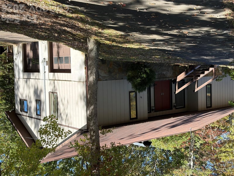 592 Carters Ridge Road, Spruce Pine, NC - 3 beds, 2 baths, 1,427 sqft - $399,000