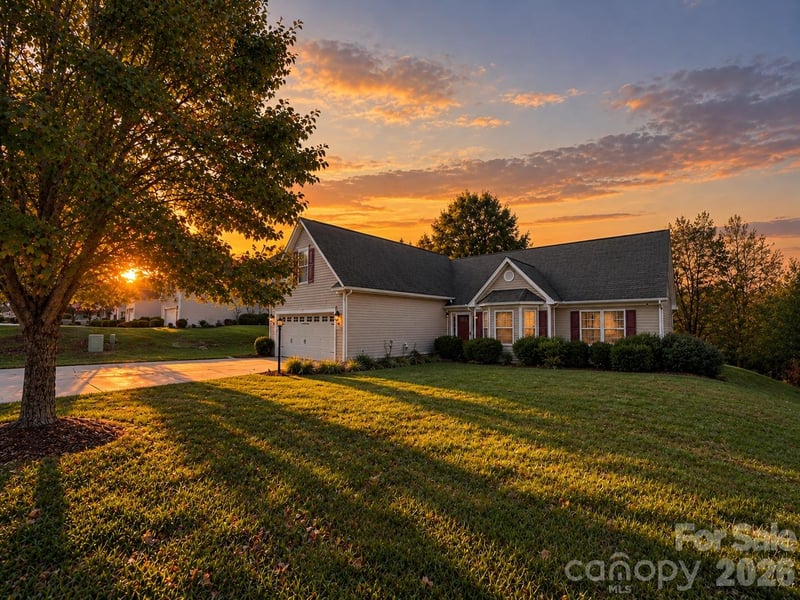 112 Ashton Bluff Circle, Mount Holly, NC - 3 beds, 2 baths, 1,714 sqft - $320,000
