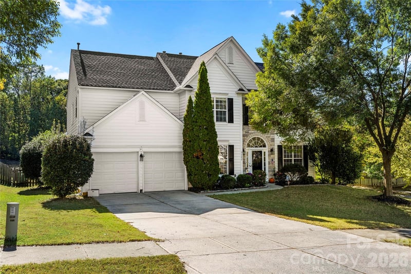 2602 Mullis Lane, Matthews, NC - 4 beds, 2.5 baths, 2,611 sqft - $556,500