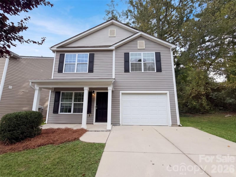 900 Etta Place, Gastonia, NC - 3 beds, 2.5 baths, 1,699 sqft - $270,000