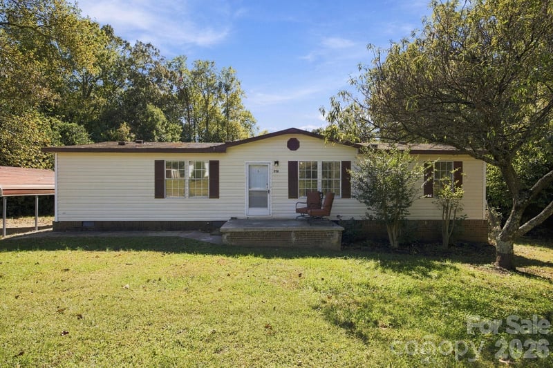 232 Conifer Drive, Statesville, NC - 3 beds, 2 baths, 1,352 sqft - $185,000