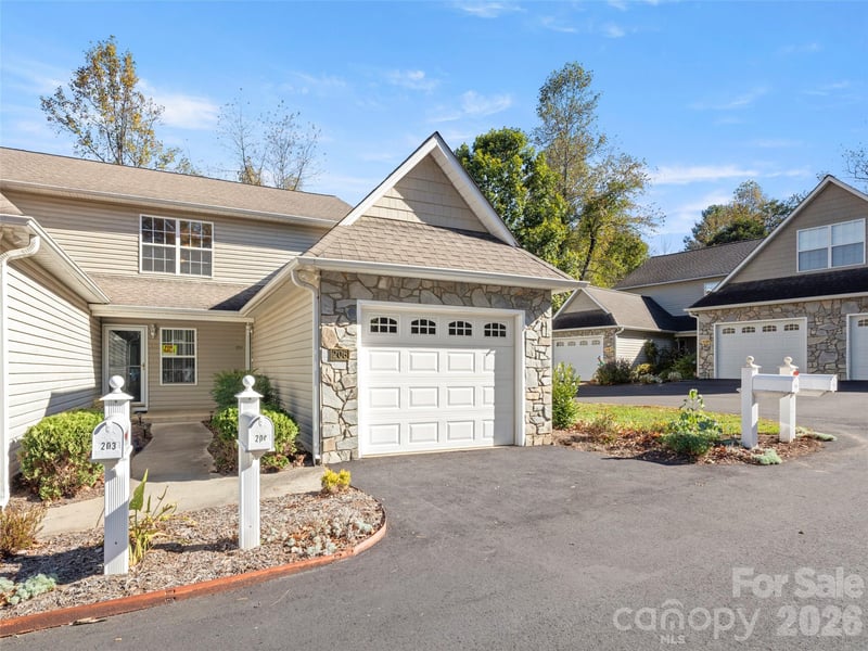 206 Waters Edge Drive, Weaverville, NC - 3 beds, 2 baths, 1,494 sqft - $400,000