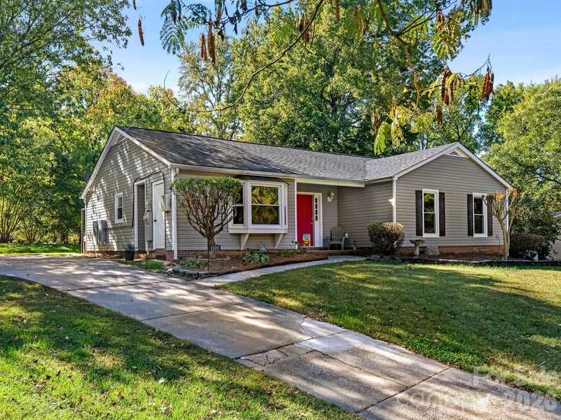 1100 Dark Wood Court, Matthews, NC - 3 beds, 2 baths, 1,603 sqft - $368,000