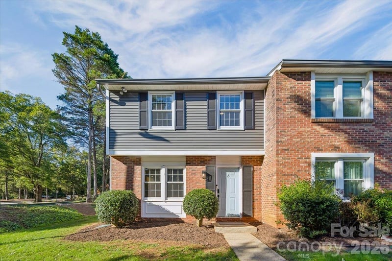 1205 Scaleybark Road A, Charlotte, NC - 2 beds, 2.5 baths, 1,250 sqft - $374,900