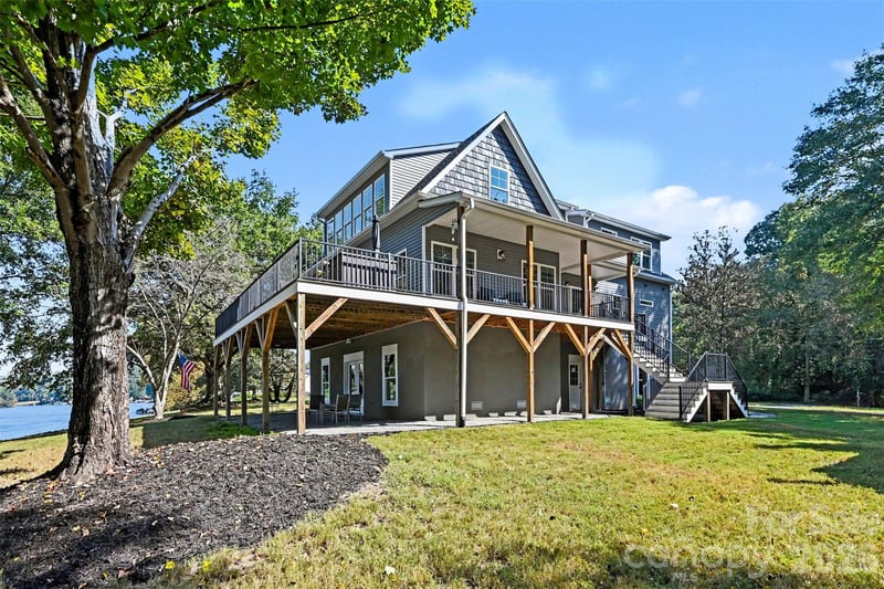 1727 Lake Drive, Charlotte, NC - 4 beds, 3 baths, 3,247 sqft - $900,000
