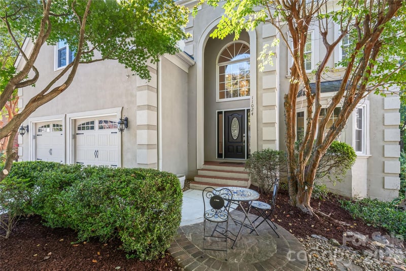 11024 Stonepath Lane, Charlotte, NC - 5 beds, 3.5 baths, 3,889 sqft - $875,000
