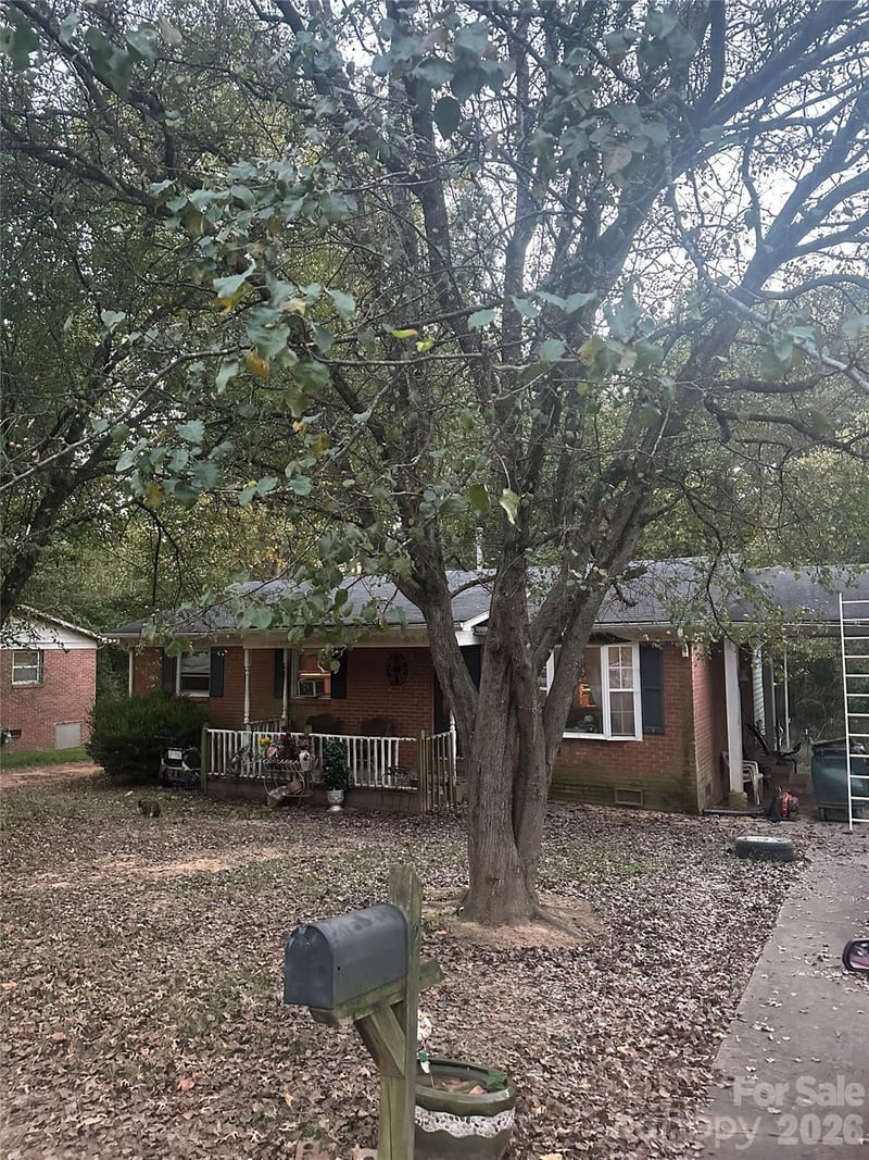 429 McLelland Avenue, Mooresville, NC - 3 beds, 3 baths, 1,416 sqft - $250,000