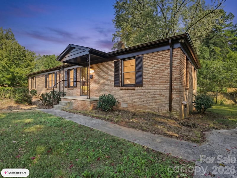 2420 Shamrock Drive, Charlotte, NC - 4 beds, 1,384 sqft - $359,000