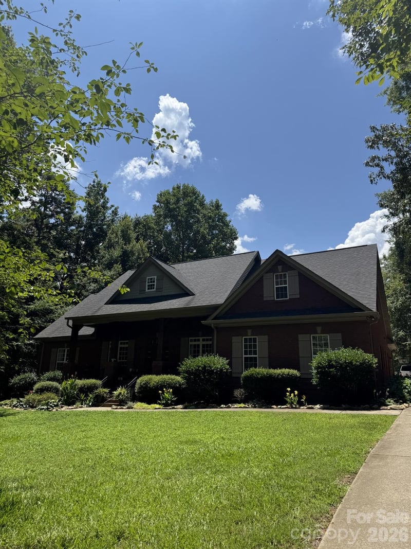 6708 Loblolly Circle, Waxhaw, NC - 5 beds, 3 baths, 3,383 sqft - $850,000
