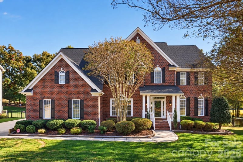 10826 Persimmon Creek Drive, Mint Hill, NC - 5 beds, 3.5 baths, 4,638 sqft - $829,000