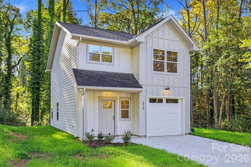 514 Brookgreen Drive, Dallas, NC - 3 beds, 2.5 baths, 1,531 sqft - $319,900