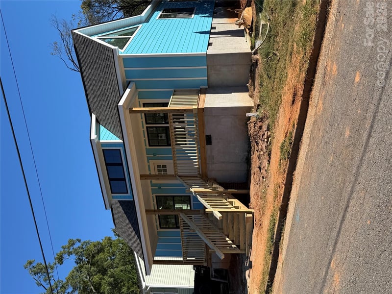103 Morgan Street, Fort Mill, SC - 3 beds, 2.5 baths, 1,800 sqft - $479,000