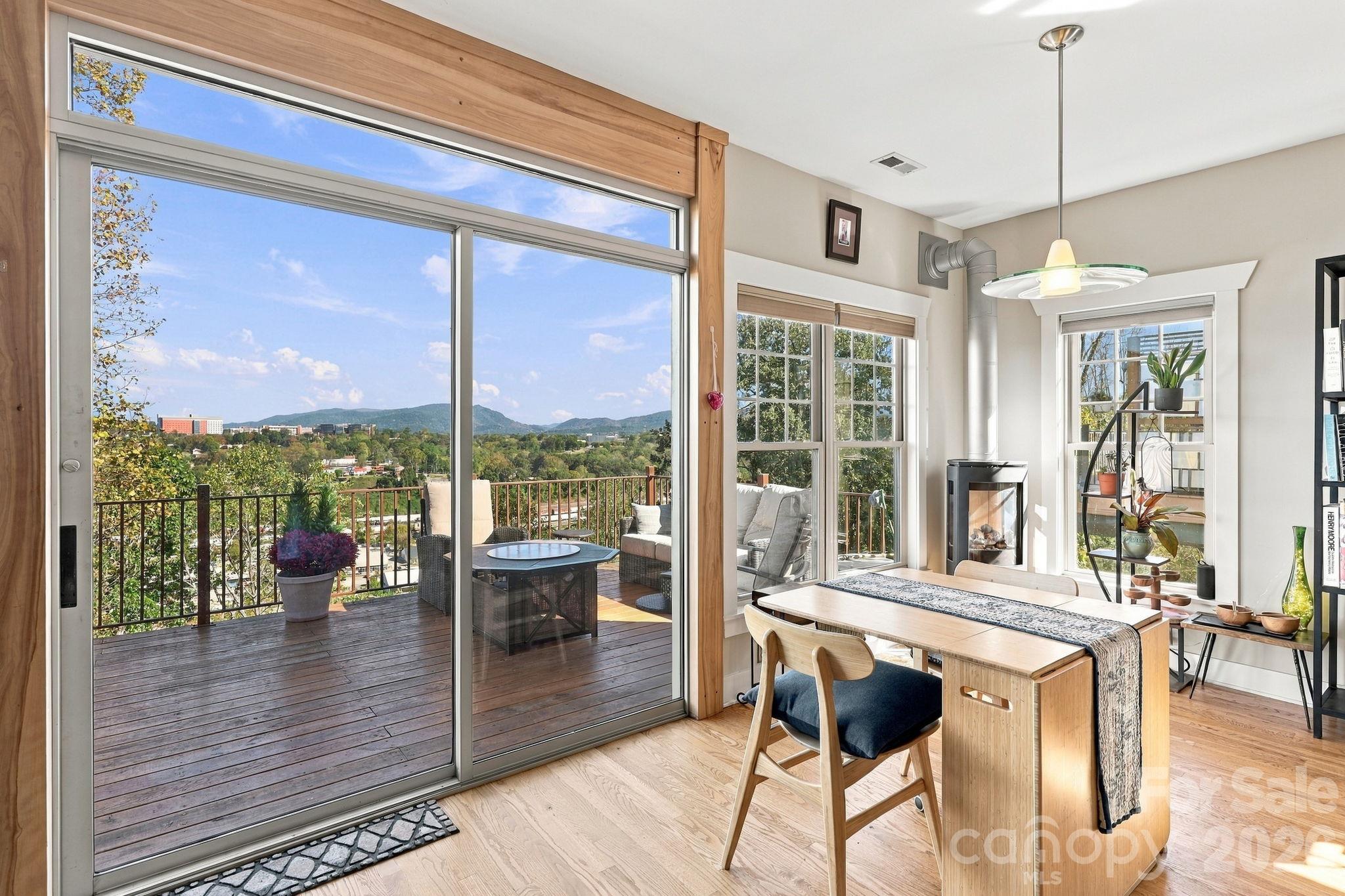 272 Riverview Dr, Asheville, NC 28806. property listing photo