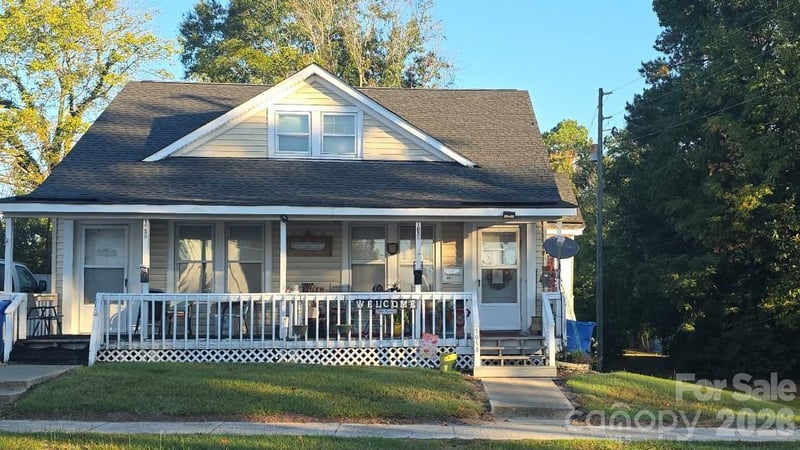 105A and 105B E Godfrey Street, Pageland, SC - 2 beds, 2,100 sqft - $159,900