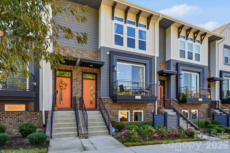 367 S Bruns Avenue, Charlotte, NC - 3 beds, 3.5 baths, 2,045 sqft - $545,000